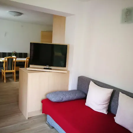 Haus Praxmarer *