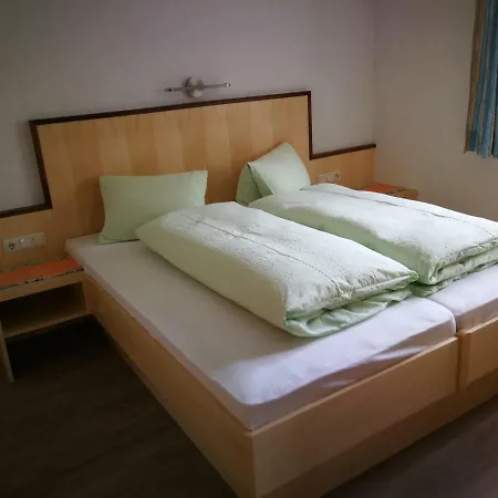 Haus Praxmarer *